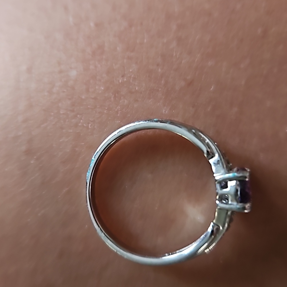 Ring - Picture 3 of 3